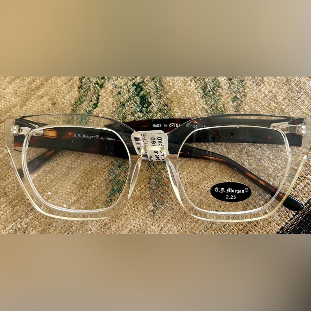 Anthropologie A.J. Morgan Monarch Square Reading Glasses Readers 2.25 New